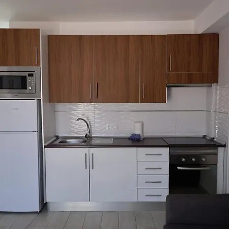 Island Village Heights Free Wifi Apartment *